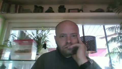 Snapshot of sixten113 chatting on 07/19/26, 05:22 sixten113 online show from 07/19/26, 05:22
