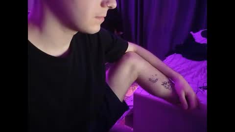 SizzleOzzy online show from 04/25/26, 01:36