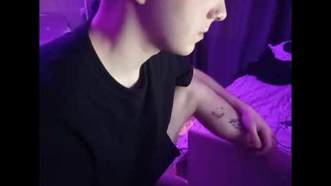 SizzleOzzy online show from 04/25/26, 01:41