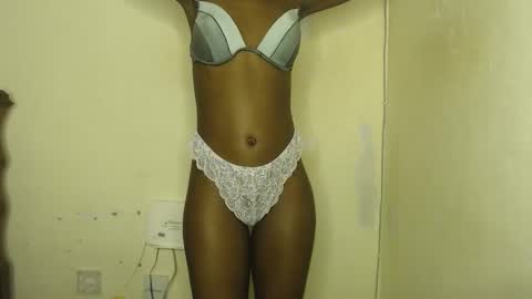 sizzly_ass online show from 04/05/26, 11:51