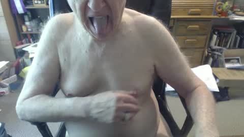 sjbottomboi online show from 09/22/25, 05:04