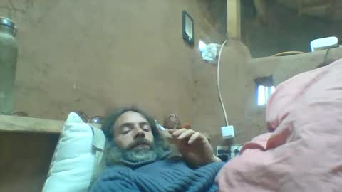 Snapshot of sji123 chatting on 01/19/25, 02:06 sji123 online show from 01/19/25, 02:06