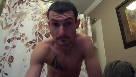 Snapshot of sk8ter_v2 chatting on 12/07/24, 03:52 Christopher online show from 12/07/24, 03:52