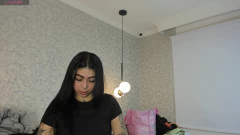 SKAILYN ANGELS online show from 10/30/25, 06:08