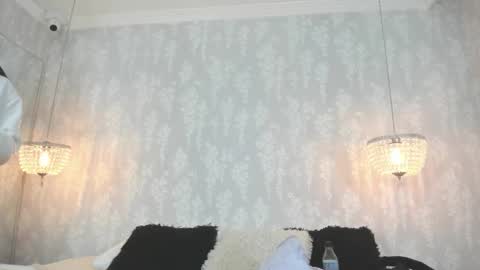 SKAILYN ANGELS online show from 11/11/25, 03:39