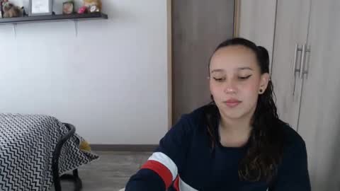 Snapshot of skarlet_adams chatting on 12/11/24, 06:42 Alice online show from 12/11/24, 06:42