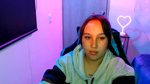 Alice online show from 04/28/26, 02:49