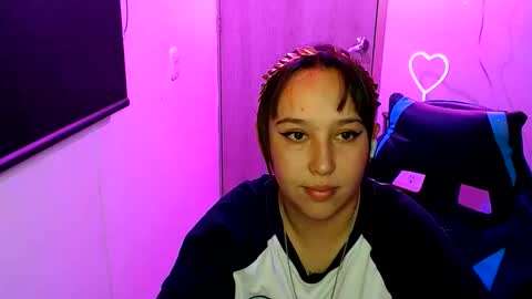 Snapshot of skarlet_adams chatting on 04/28/26, 11:10 Alice online show from 04/28/26, 11:10