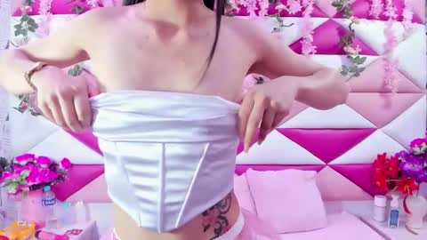 Snapshot of skarlet_skye chatting on 03/21/26, 07:39 Skarlet online show from 03/21/26, 07:39