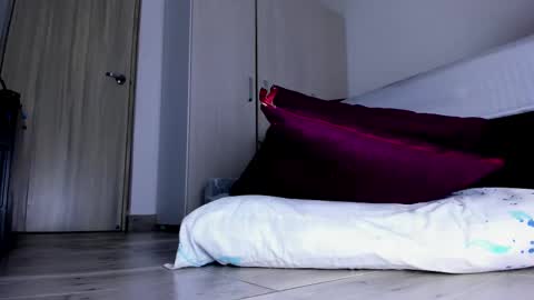 Skarlet online show from 10/20/25, 03:40