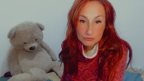 Snapshot of skarlett2072 chatting on 12/30/24, 10:23 Arlett online show from 12/30/24, 10:23