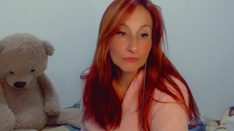 Snapshot of skarlett2072 chatting on 01/03/25, 01:16 Arlett online show from 01/03/25, 01:16