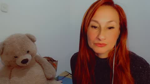 Snapshot of skarlett2072 chatting on 01/14/25, 11:31 Arlett online show from 01/14/25, 11:31