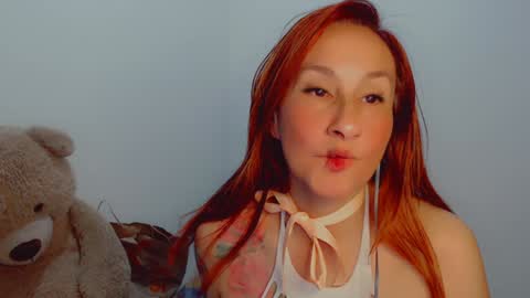 Snapshot of skarlett2072 chatting on 01/14/25, 11:58 Arlett online show from 01/14/25, 11:58