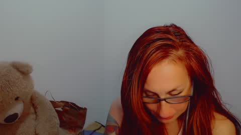 Snapshot of skarlett2072 chatting on 01/15/25, 03:00 Arlett online show from 01/15/25, 03:00