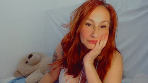 Snapshot of skarlett2072 chatting on 02/02/25, 10:39 Arlett online show from 02/02/25, 10:39