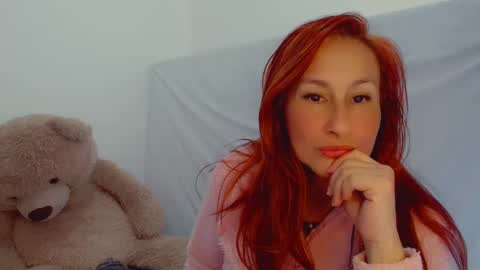 Snapshot of skarlett2072 chatting on 02/23/25, 02:46 Arlett online show from 02/23/25, 02:46