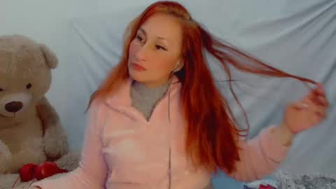 Snapshot of skarlett2072 chatting on 03/06/25, 03:13 Arlett online show from 03/06/25, 03:13