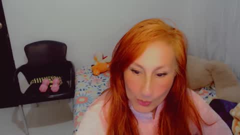 Snapshot of skarlett2072 chatting on 09/13/25, 10:48 Arlett online show from 09/13/25, 10:48