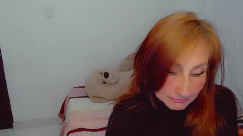 Snapshot of skarlett2072 chatting on 10/05/25, 11:35 Arlett online show from 10/05/25, 11:35