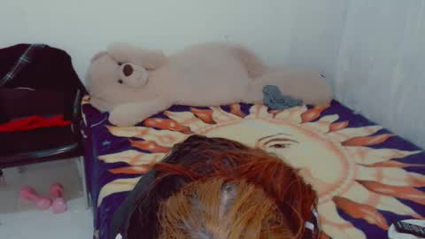 Snapshot of skarlett2072 chatting on 10/18/25, 06:16 Arlett online show from 10/18/25, 06:16