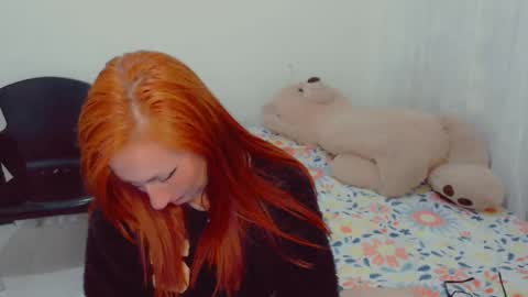 Snapshot of skarlett2072 chatting on 11/03/25, 12:06 Arlett online show from 11/03/25, 12:06