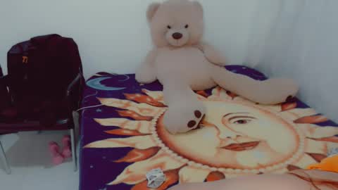 Snapshot of skarlett2072 chatting on 11/08/25, 11:25 Arlett online show from 11/08/25, 11:25