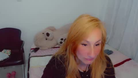 Snapshot of skarlett2072 chatting on 12/03/25, 07:16 Arlett online show from 12/03/25, 07:16