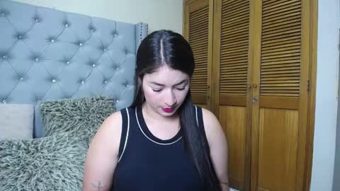 skarlett_36 online show from 04/22/26, 12:50