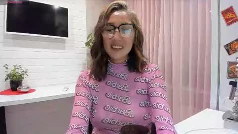 Snapshot of skarlettforeve chatting on 07/04/26, 10:38 skarlett online show from 07/04/26, 10:38