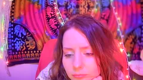 Snapshot of skarlettrose911 chatting on 01/01/25, 08:47 Skarlett Rose online show from 01/01/25, 08:47