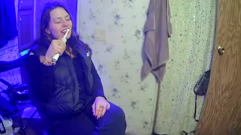 Snapshot of skarlettrose911 chatting on 02/15/25, 11:03 Skarlett Rose online show from 02/15/25, 11:03