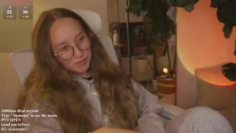 Im Scarlett  ONLINE  5pm-10pm NYC time  online show from 11/14/25, 01:04