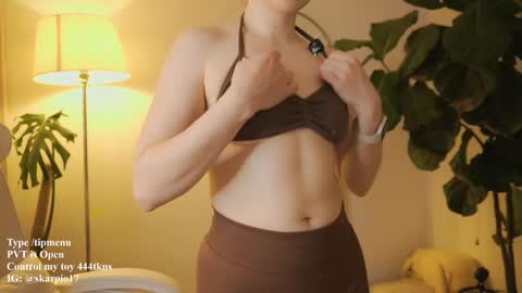 Im Scarlett  ONLINE  5pm-10pm NYC time  online show from 04/06/26, 10:44