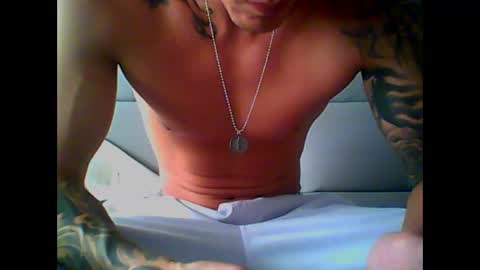 Snapshot of skater19xxx chatting on 01/27/25, 05:26 miguel online show from 01/27/25, 05:26