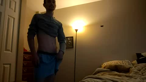 Snapshot of skater_v2 chatting on 01/05/25, 01:58 Christopher online show from 01/05/25, 01:58