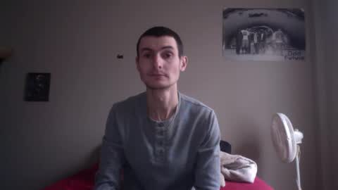 Snapshot of skater_v2 chatting on 02/02/25, 06:10 Christopher online show from 02/02/25, 06:10