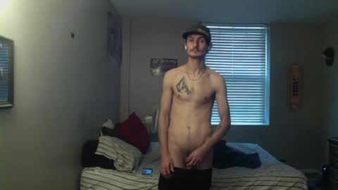 Snapshot of skaterpunk_1992 chatting on 06/18/26, 10:19 skaterpunk_1992 online show from 06/18/26, 10:19