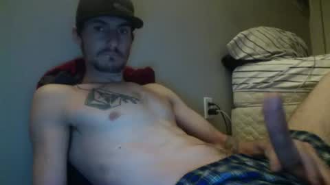Snapshot of skaterpunk_1992 chatting on 06/26/26, 06:40 skaterpunk_1992 online show from 06/26/26, 06:40