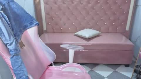 Skarlet online show from 06/08/26, 12:49