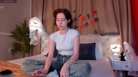 Emily online show from 10/26/25, 01:11