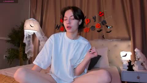 Emily online show from 10/29/25, 01:41