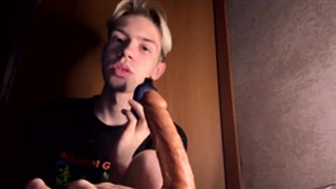 Snapshot of skibatryanka chatting on 02/23/26, 09:45 SKIBA online show from 02/23/26, 09:45