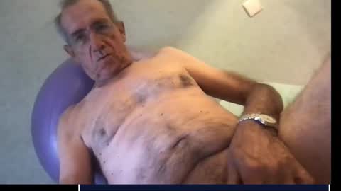 Snapshot of skima48 chatting on 09/26/25, 11:03 skima48 online show from 09/26/25, 11:03