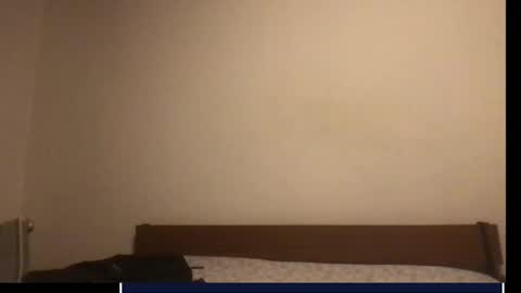 Snapshot of skima48 chatting on 10/23/25, 04:50 skima48 online show from 10/23/25, 04:50