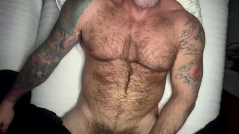 Snapshot of skimaskedbeef chatting on 02/17/25, 09:46 BEEF online show from 02/17/25, 09:46