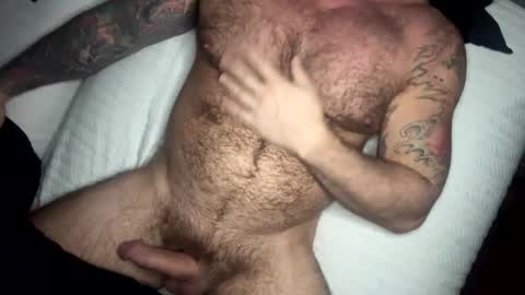 Snapshot of skimaskedbeef chatting on 02/23/25, 04:50 BEEF online show from 02/23/25, 04:50