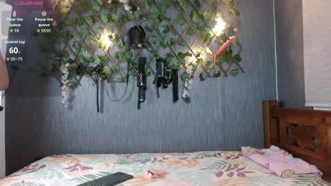 Snapshot of skinny_hot_girls_hard chatting on 05/03/26, 01:44 skinny_hot_girls_hard online show from 05/03/26, 01:44