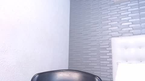 skinny_hottie18 online show from 12/14/24, 07:46