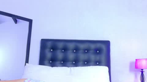 Snapshot of skinny_hottie18 chatting on 05/29/26, 03:43 skinny_hottie18 online show from 05/29/26, 03:43